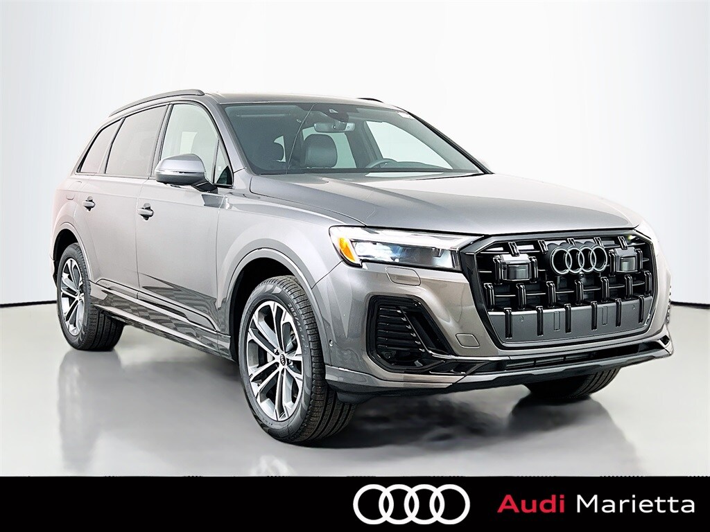New 2026 Audi Q7 45 Premium SUV