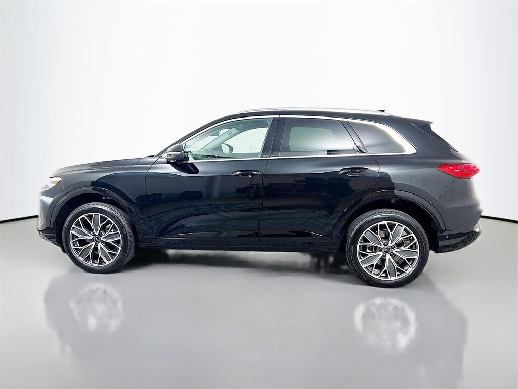 2025 Audi Q5 2.0T Premium Plus photo 4