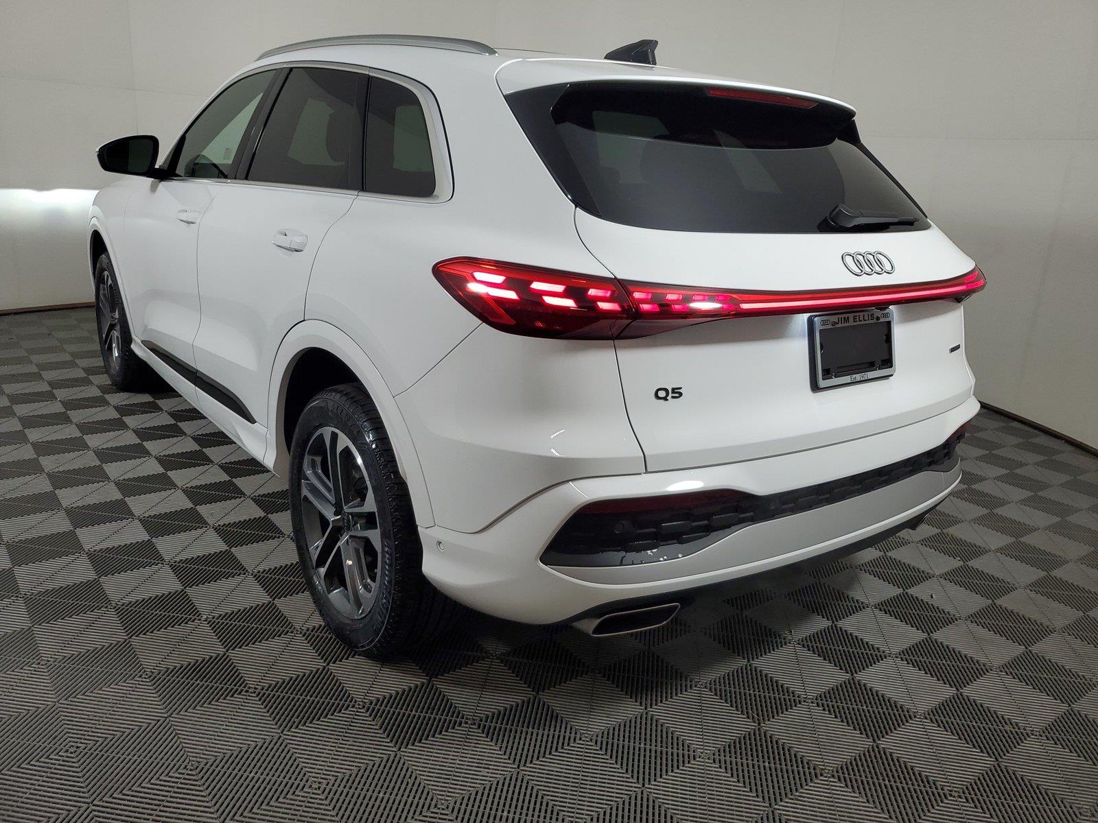 Used 2025 Audi Q5 Premium SUV