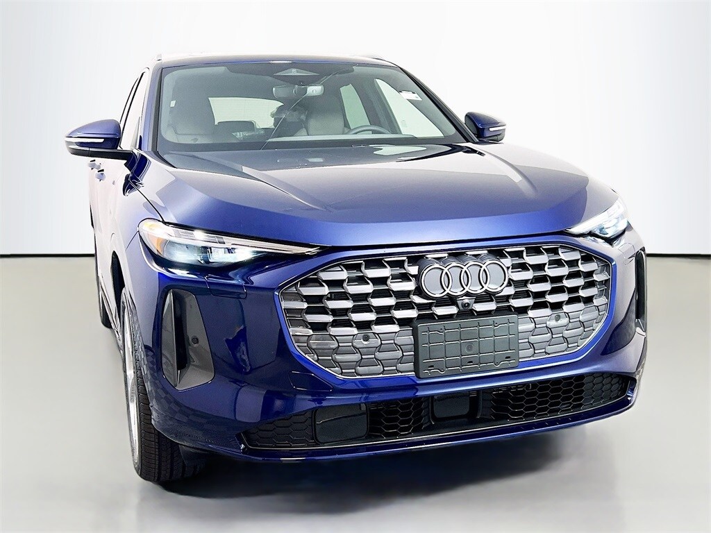 2025 Audi Q5 2.0T Premium Plus photo 2