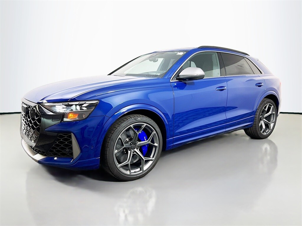 New 2026 Audi RS Q8 4.0T performance SUV