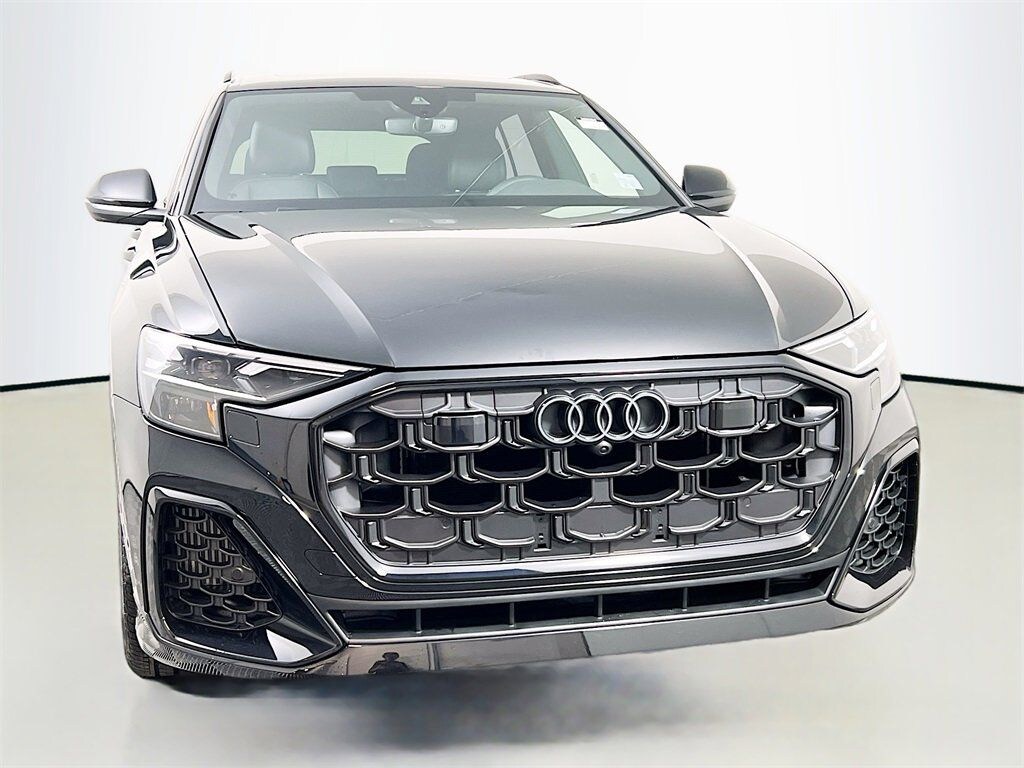 New 2026 Audi Q8 SUV
