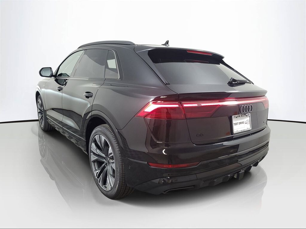 New 2026 Audi Q8 SUV