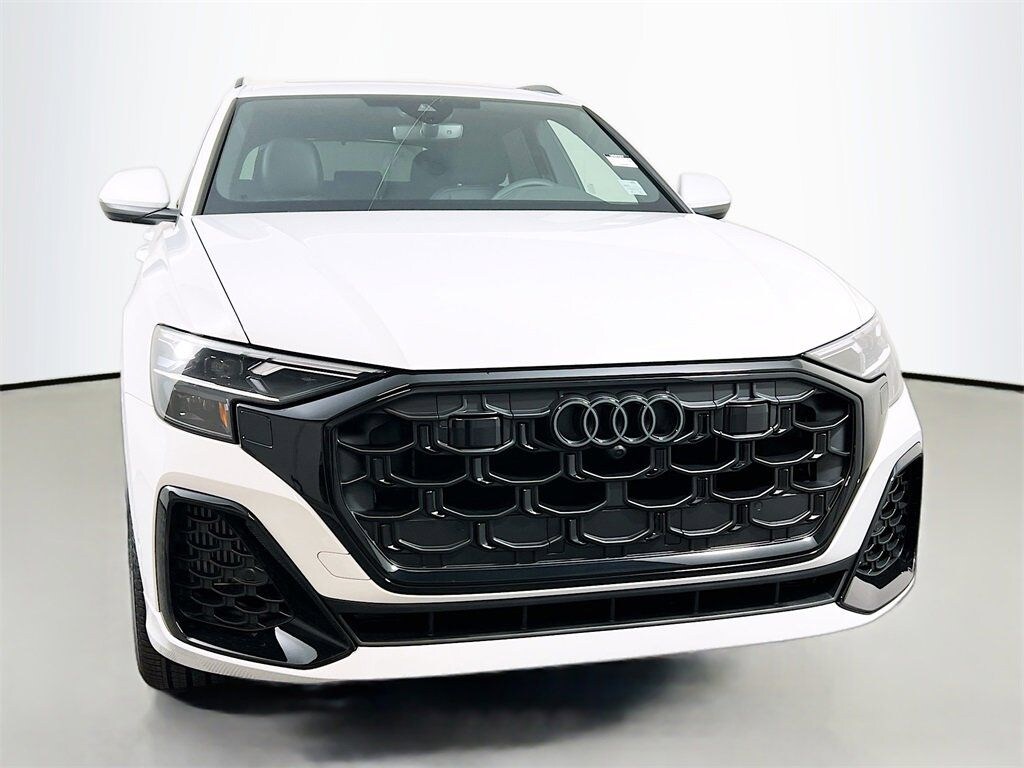 New 2026 Audi Q8 SUV
