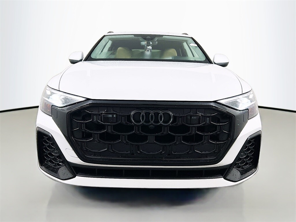 2025 Audi Q8 55 Premium Plus photo 2