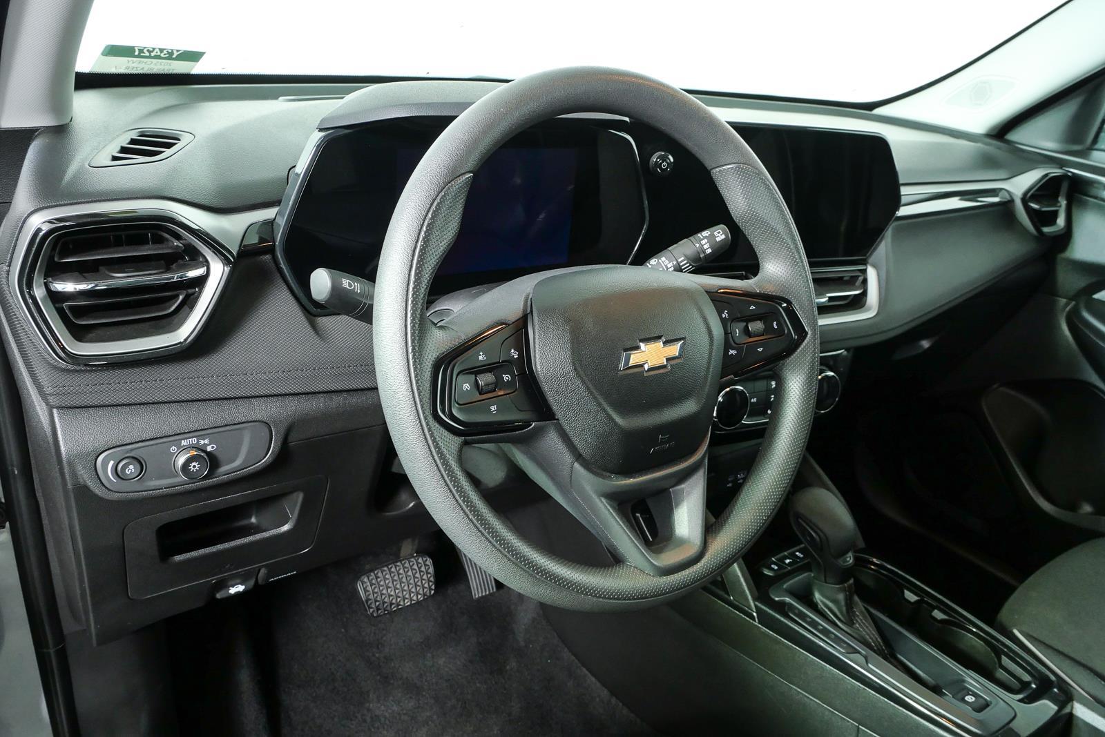Used 2025 Chevrolet Trailblazer LT SUV