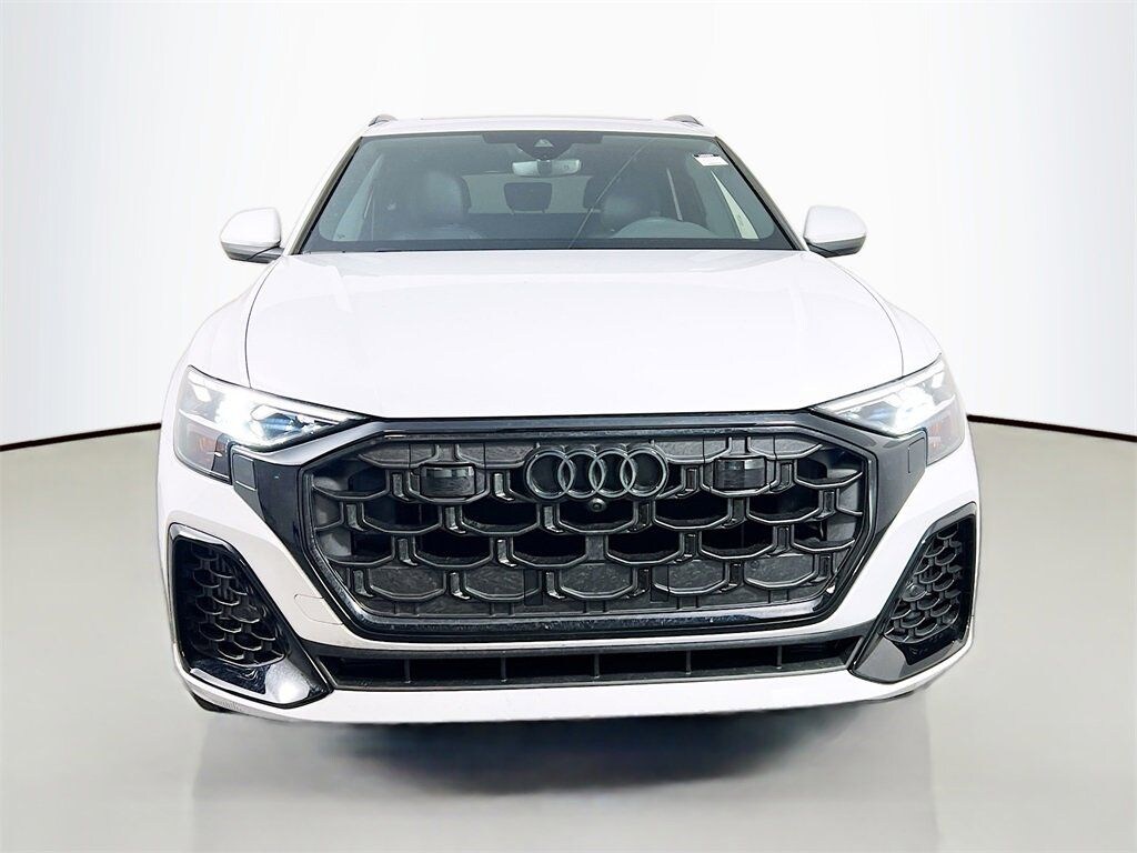 New 2026 Audi Q8 SUV