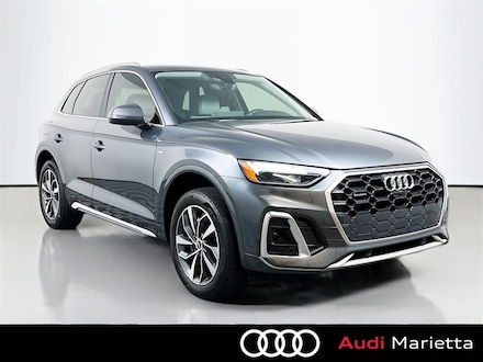 2022 Audi Q5 45 S Line Premium Plus quattro SUV 2022 Audi Q5 45 S Line Premium Plus quattro SUV