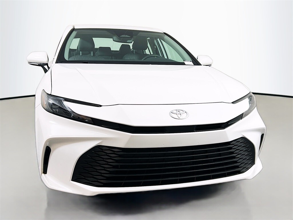 2025 Toyota Camry LE photo 2