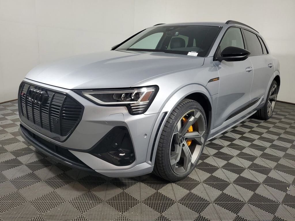Certified 2023 Audi e-tron S Premium Plus quattro SUV