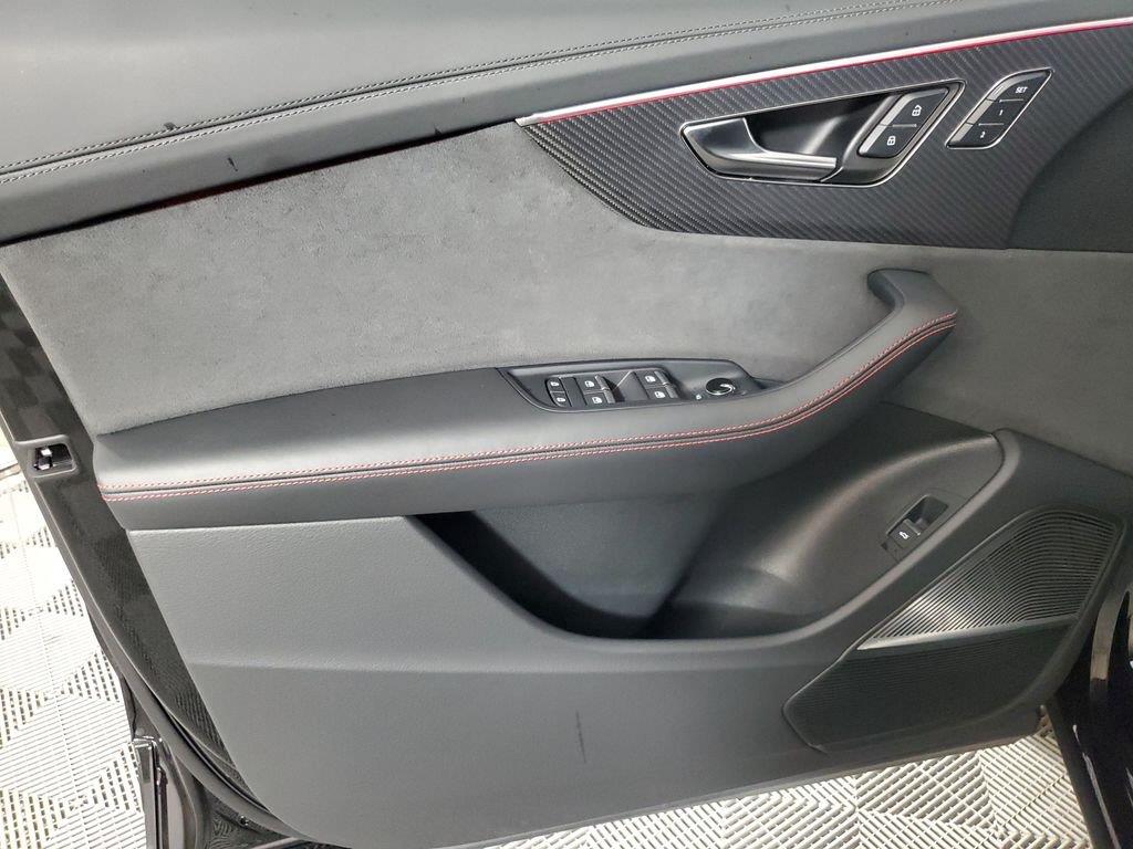 2024 Audi RS Q8 Base - Photo 18