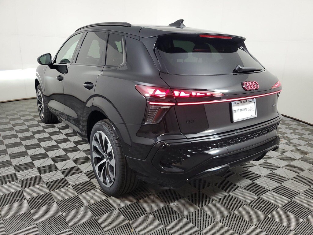 New 2026 Audi Q3 SUV