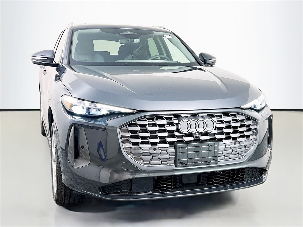 2025 Audi Q5 2.0T Premium Plus photo 2