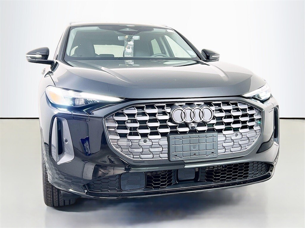 2025 Audi Q5 2.0T Premium Plus photo 2