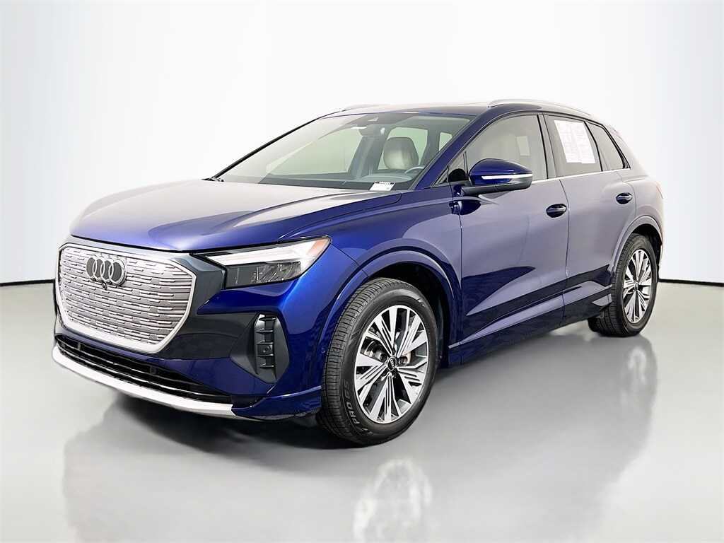 2023 Audi Q4 40 E-tron Premium Plus photo 2