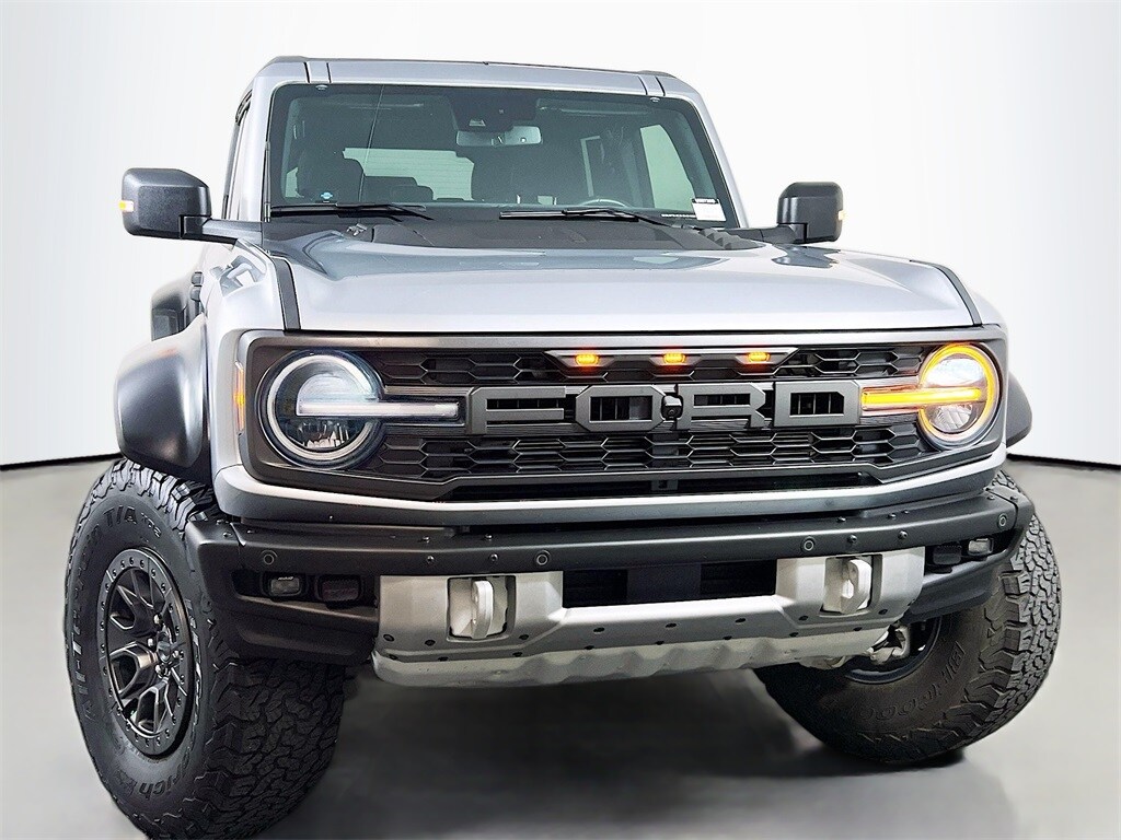 2022 Ford Bronco Raptor photo 2