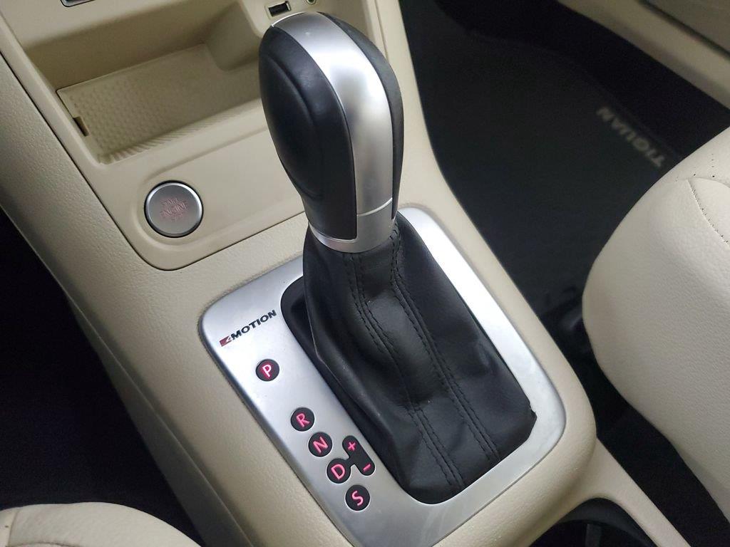2017 Volkswagen Tiguan S - Photo 32