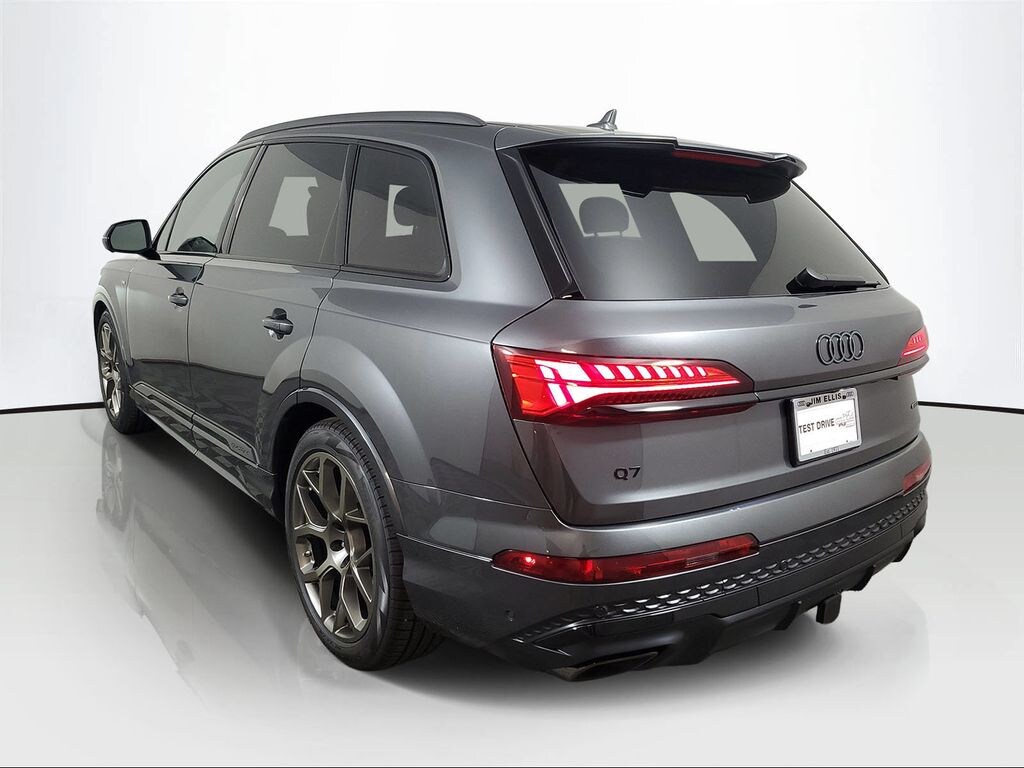 New 2026 Audi Q7 SUV
