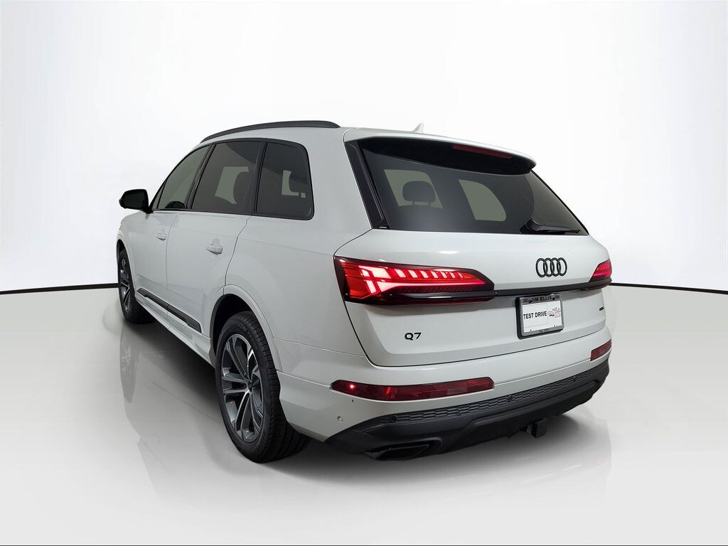 New 2026 Audi Q7 SUV