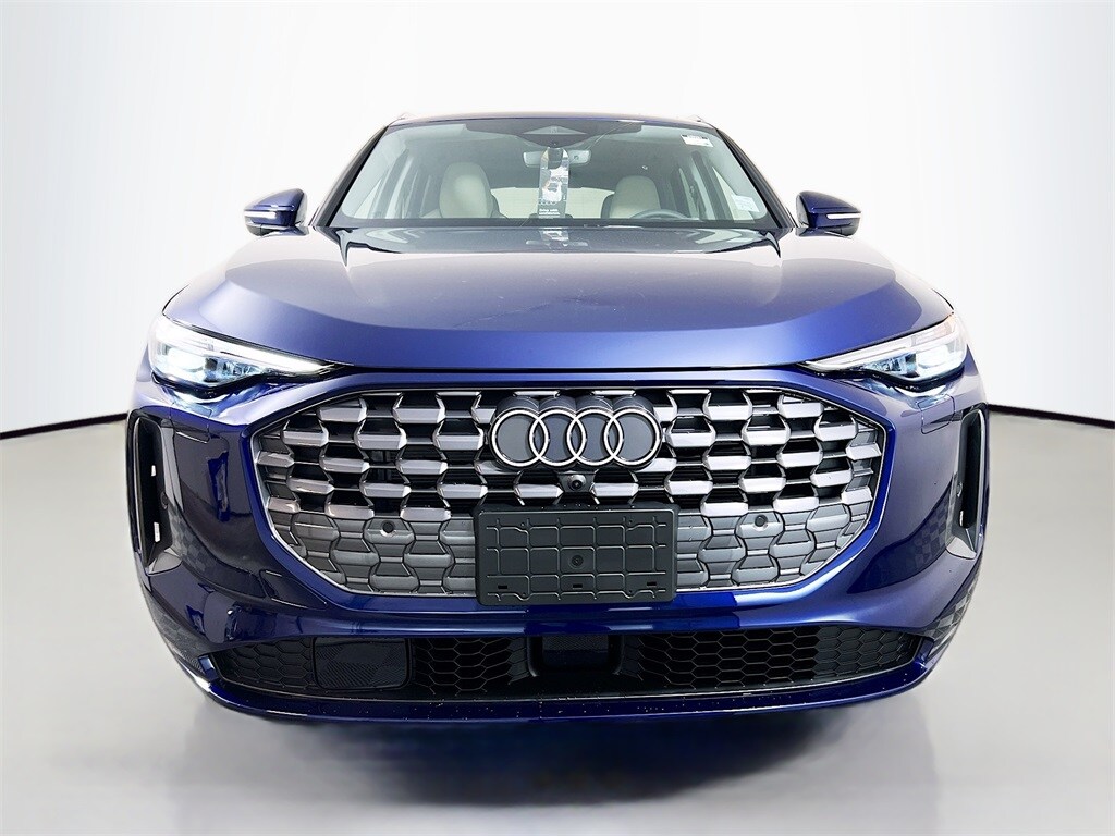 2025 Audi Q5 2.0T Premium Plus photo 2