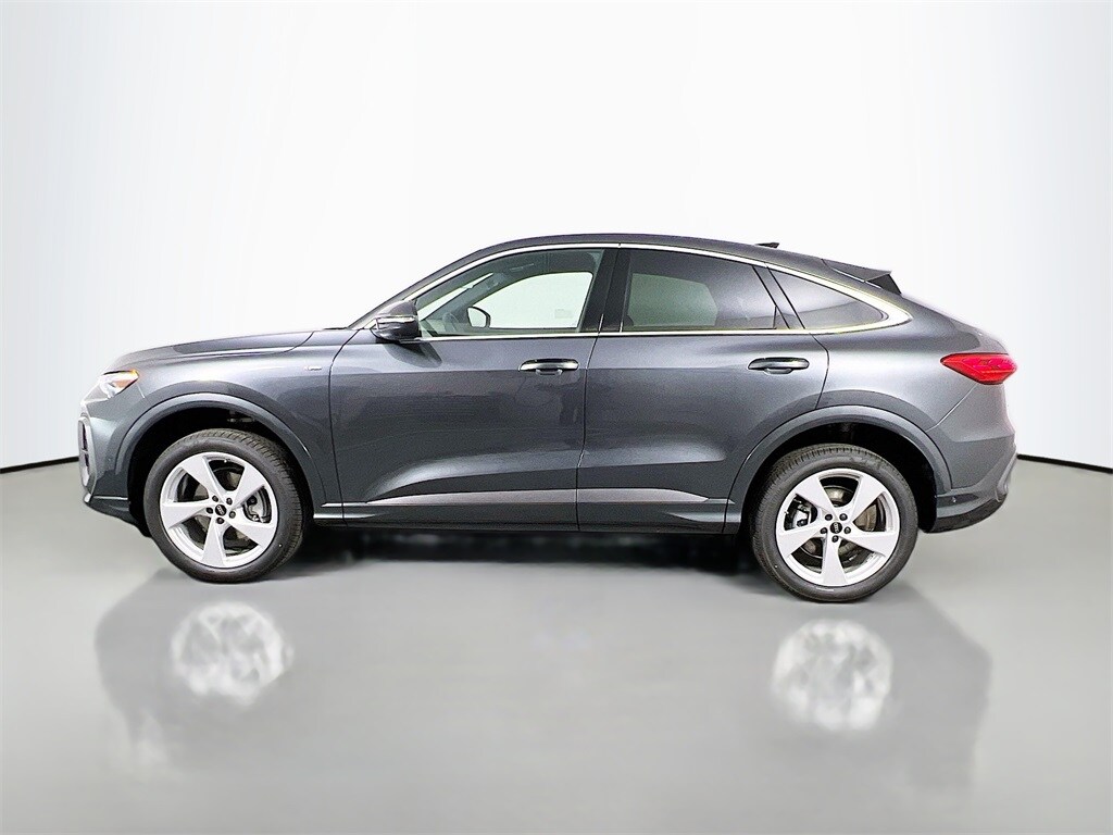 2025 Audi Q5 Premium Plus photo 2