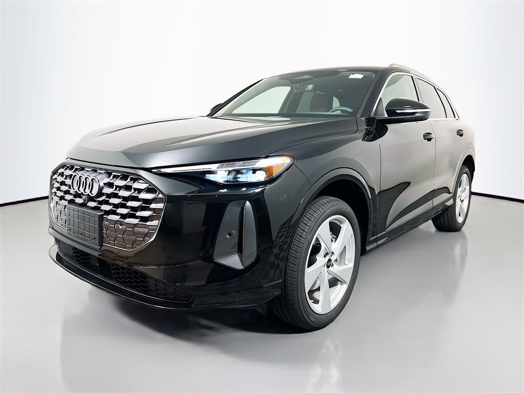 2025 Audi Q5 2.0T Premium Plus photo 3