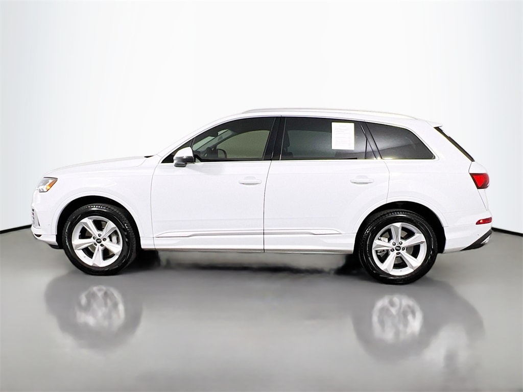 Used 2024 Audi Q7 45 Premium Plus quattro SUV