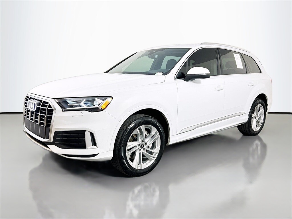 2023 Audi Q7 45 Premium photo 3