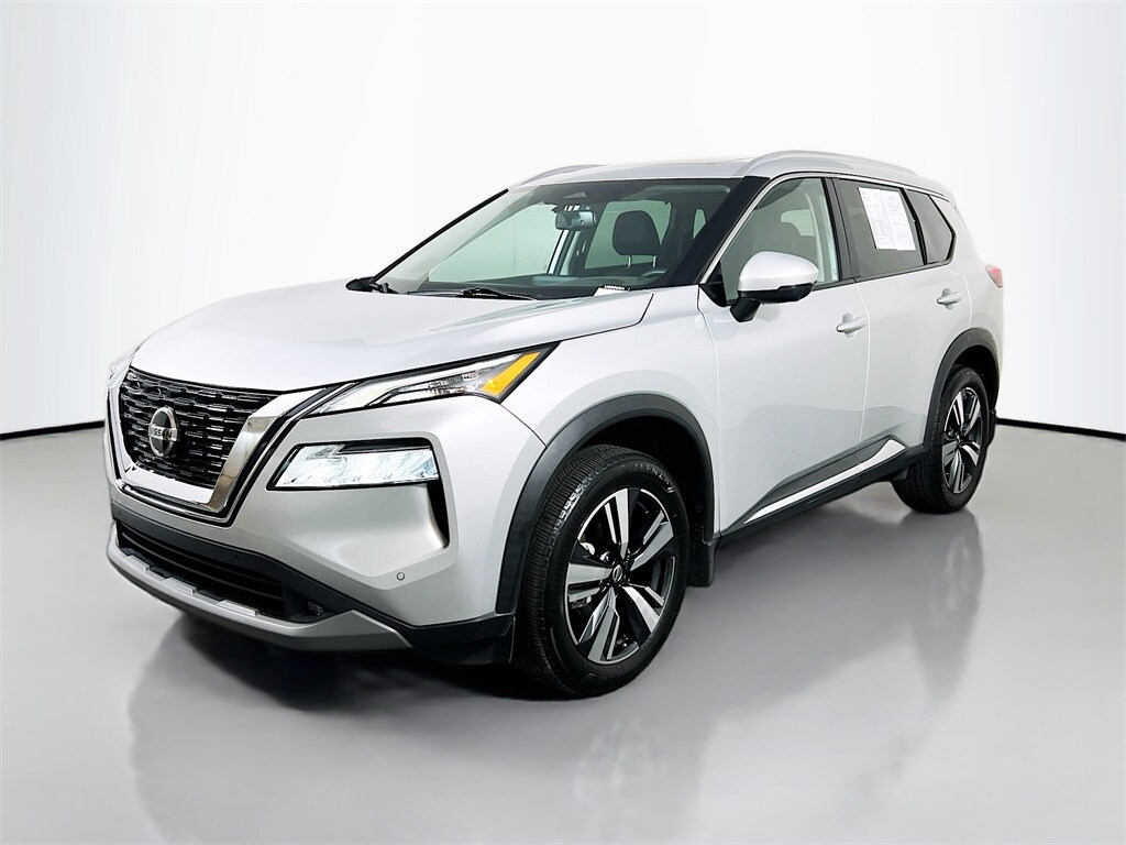 2021 Nissan Rogue SL photo 3