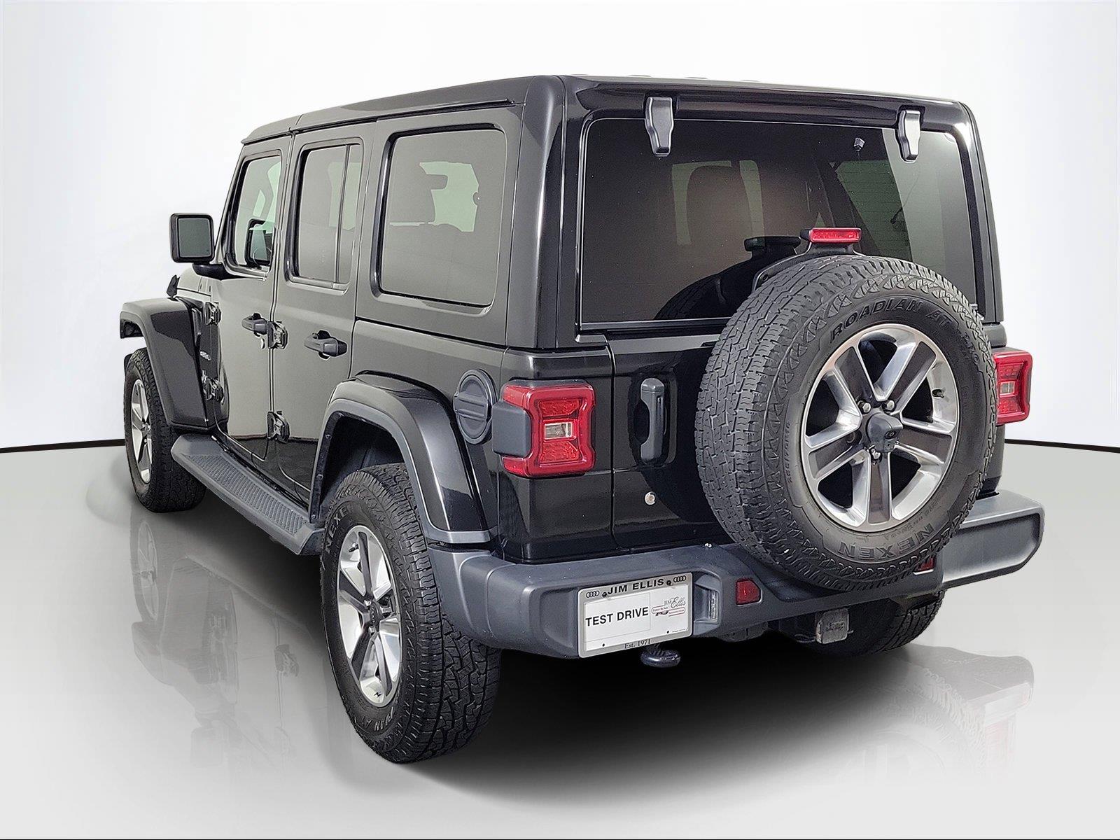 Used 2018 Jeep Wrangler Unlimited Sahara SUV