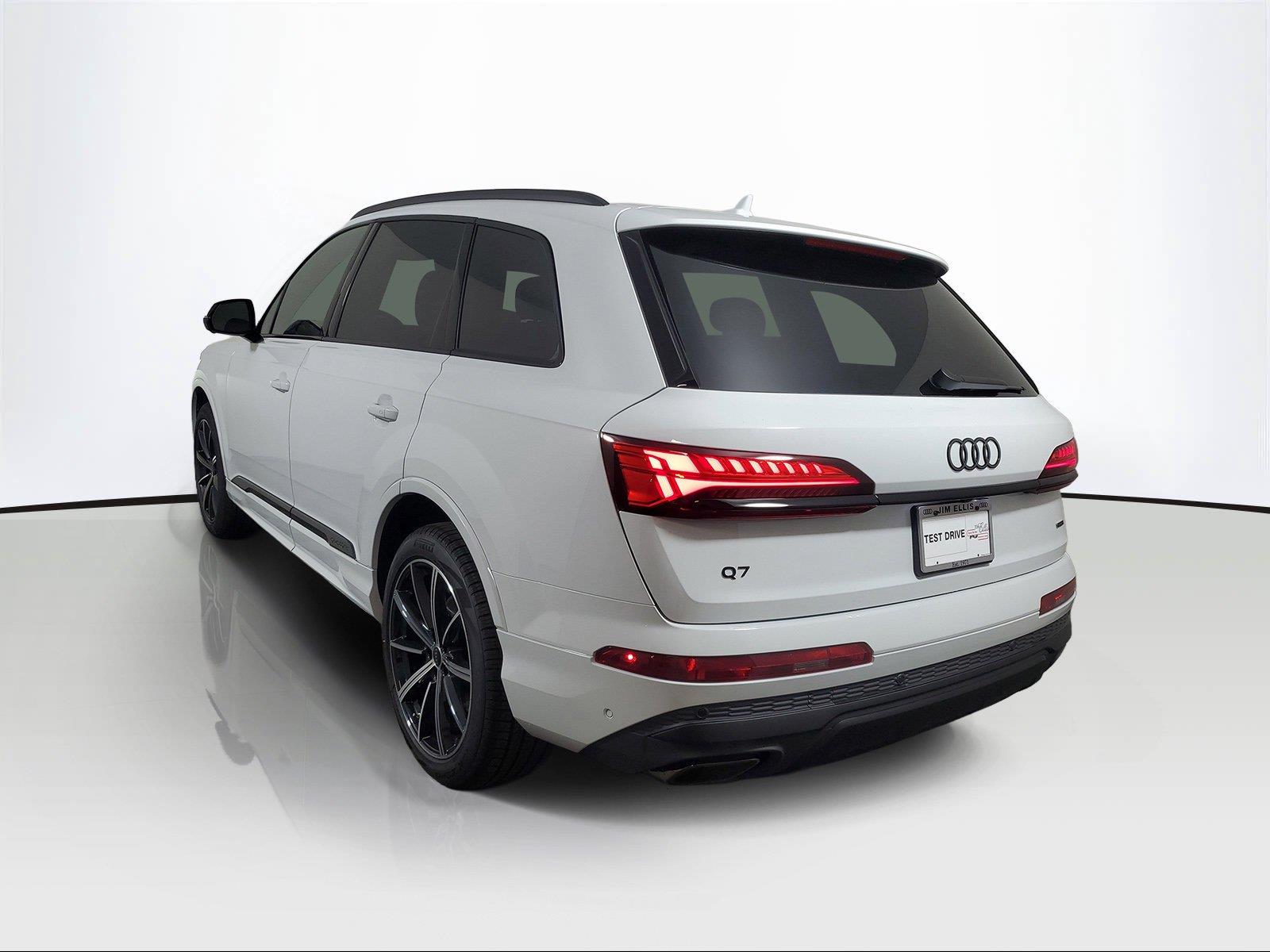 New 2026 Audi Q7 SUV