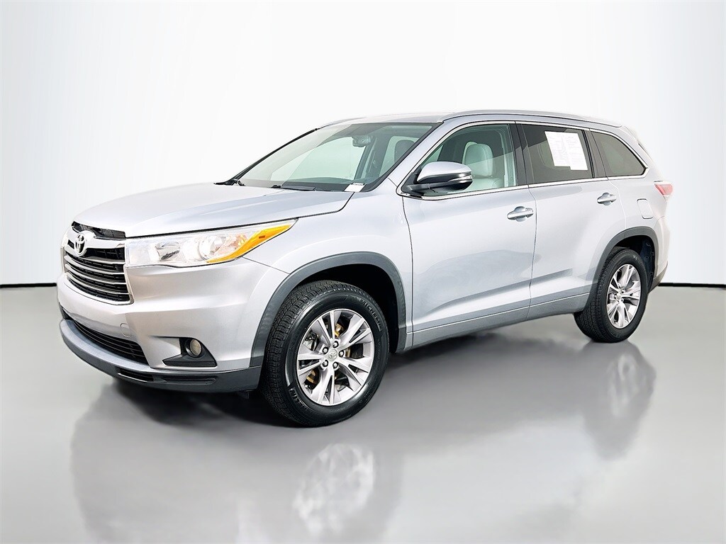 2014 Toyota Highlander XLE photo 3