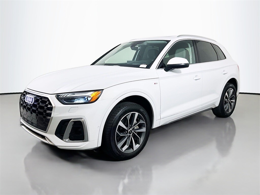 2024 Audi Q5 45 S line Prestige Premium photo 2