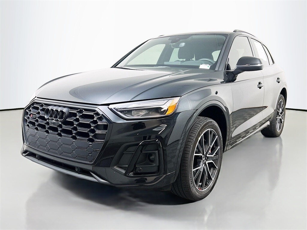 2022 Audi SQ5 Premium Plus photo 3