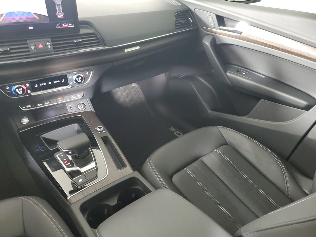 2023 Audi Q5 Premium - Photo 17