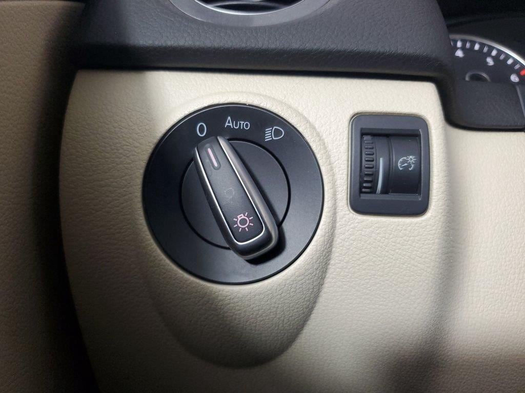 2017 Volkswagen Tiguan S - Photo 35