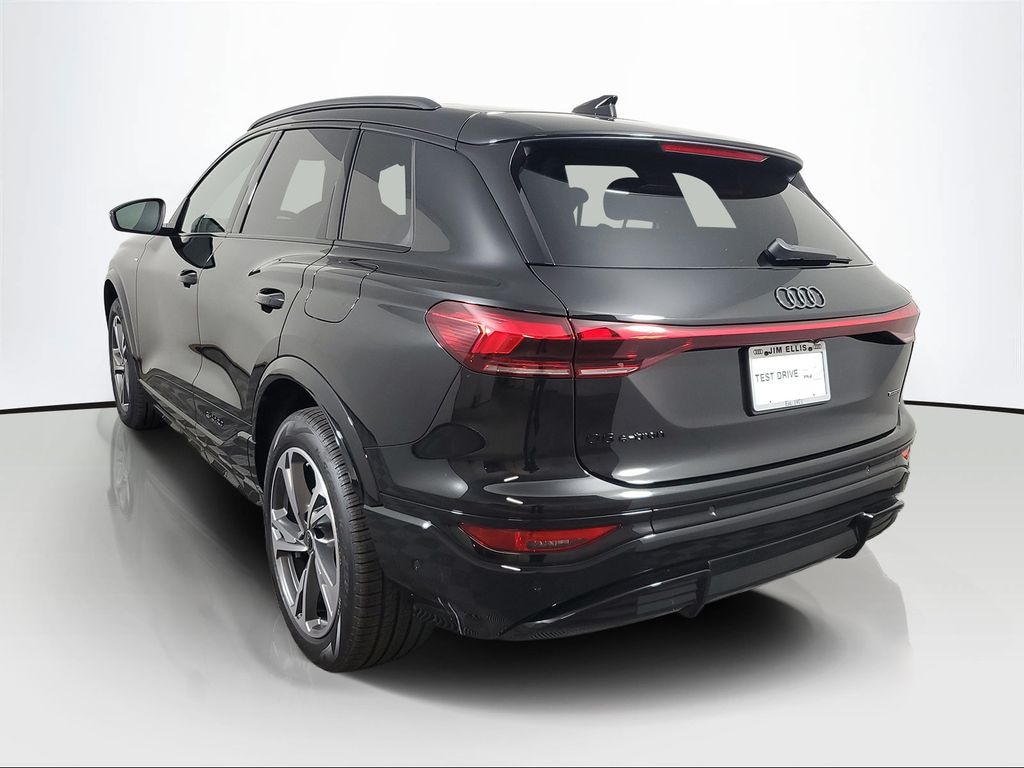 New 2027 Audi Q6 e-tron SUV