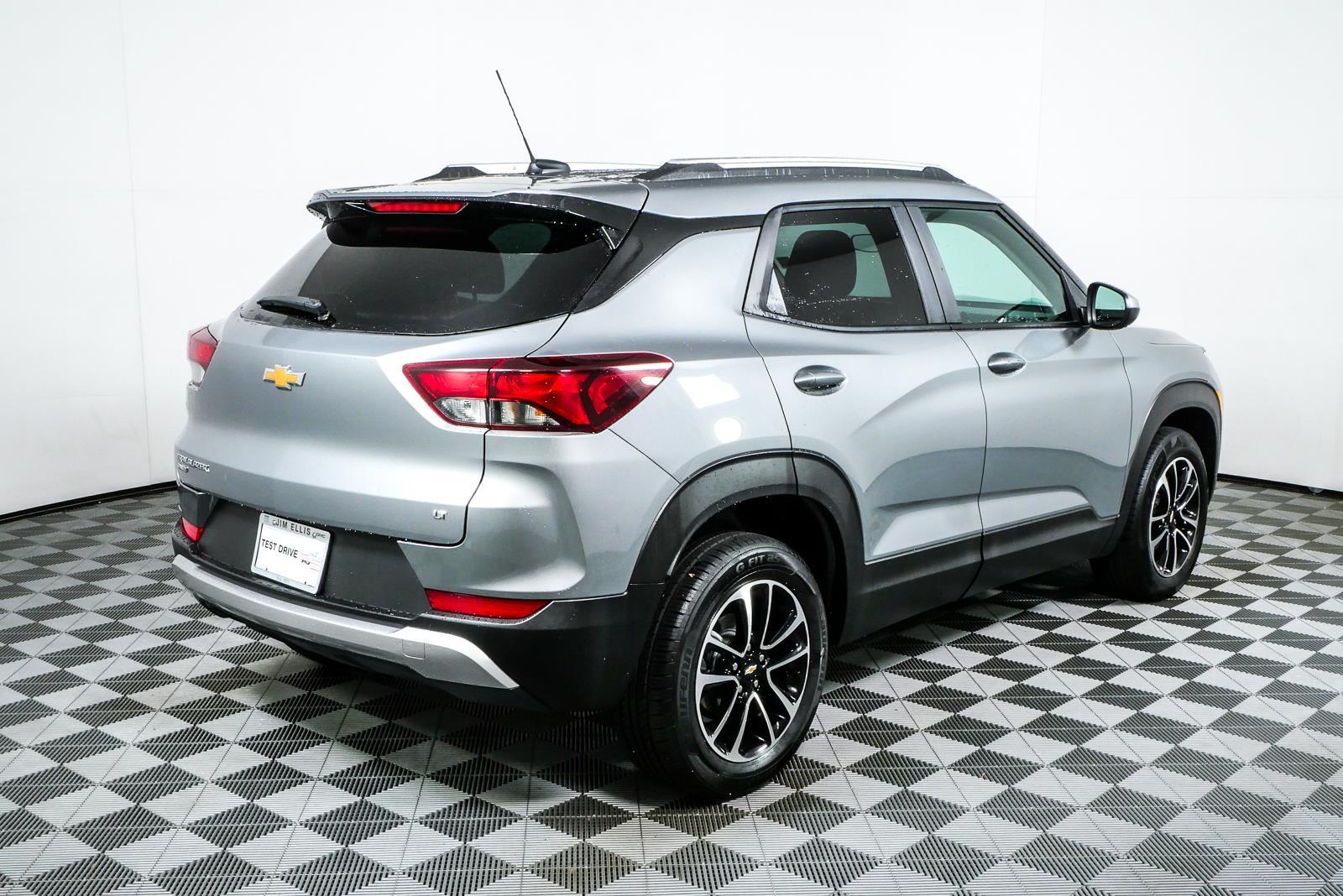 Used 2025 Chevrolet Trailblazer LT SUV