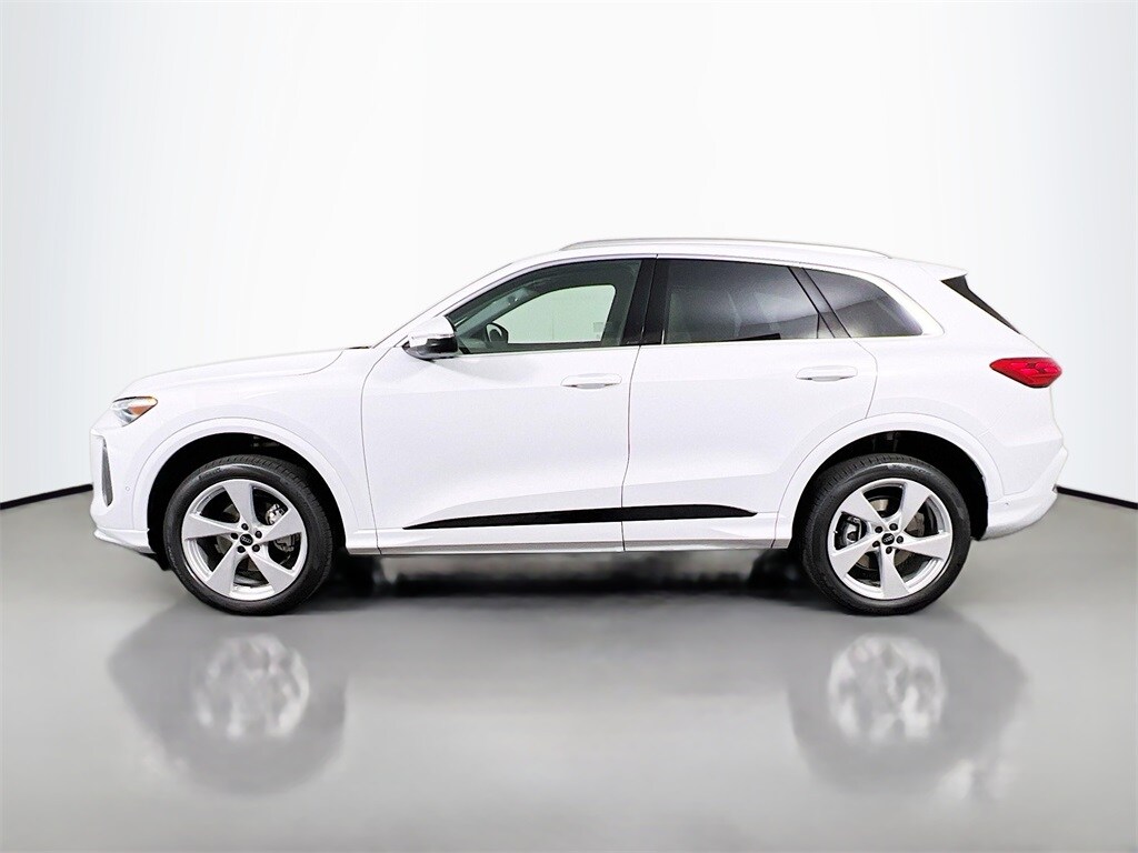 2025 Audi Q5 2.0T Premium Plus photo 2