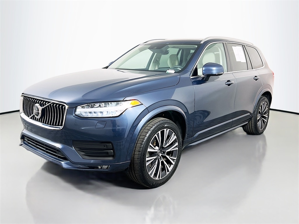 Used 2022 Volvo XC90 T6 Momentum SUV
