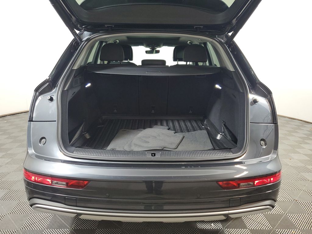 2023 Audi Q5 Premium - Photo 9