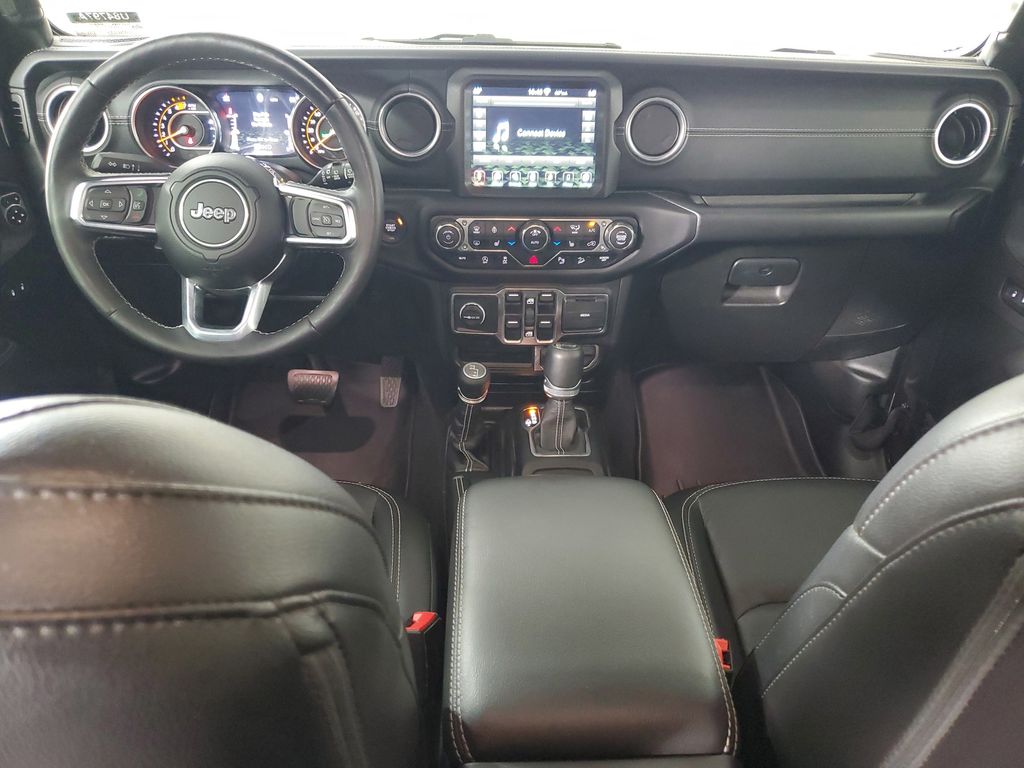 2020 Jeep Wrangler Unlimited Sahara - Photo 12