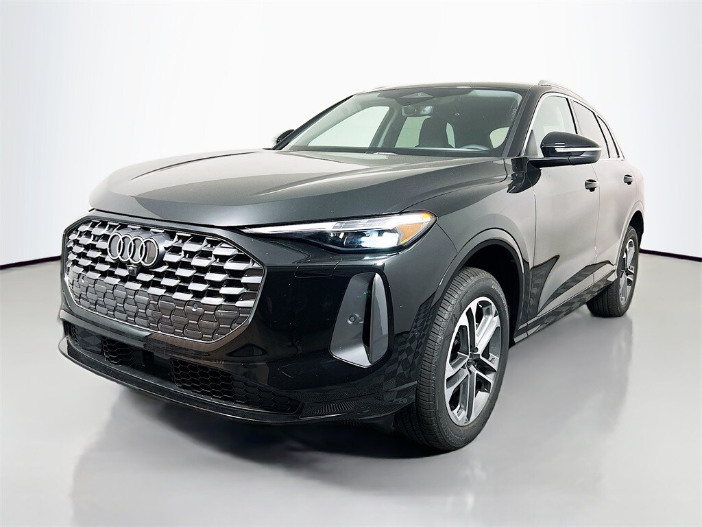 2025 Audi Q5 2.0T Premium Plus photo 3