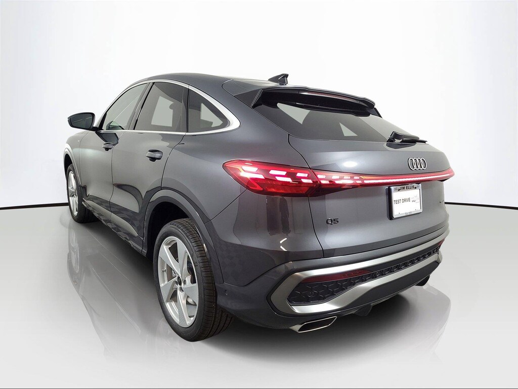 New 2026 Audi Q5 quattro Sportback