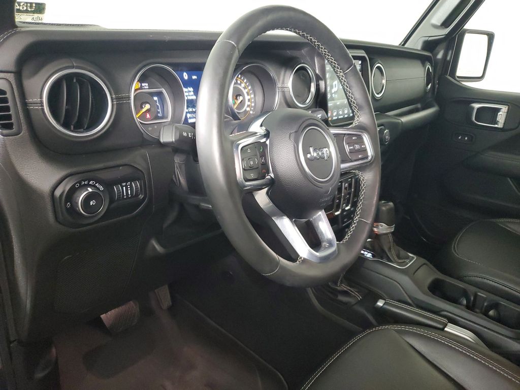 2020 Jeep Wrangler Unlimited Sahara - Photo 21