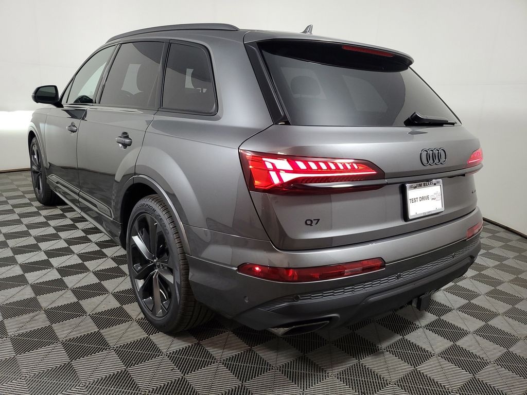 New 2026 Audi Q7 SUV