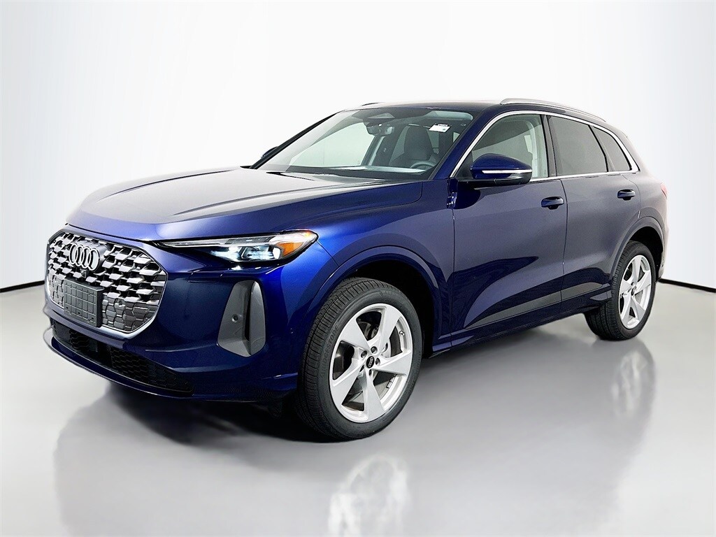 2025 Audi Q5 2.0T Premium Plus photo 2