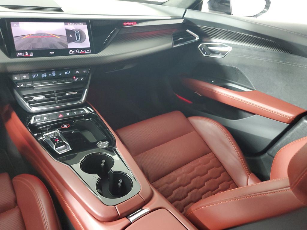 2024 Audi RS e-tron GT Base - Photo 17