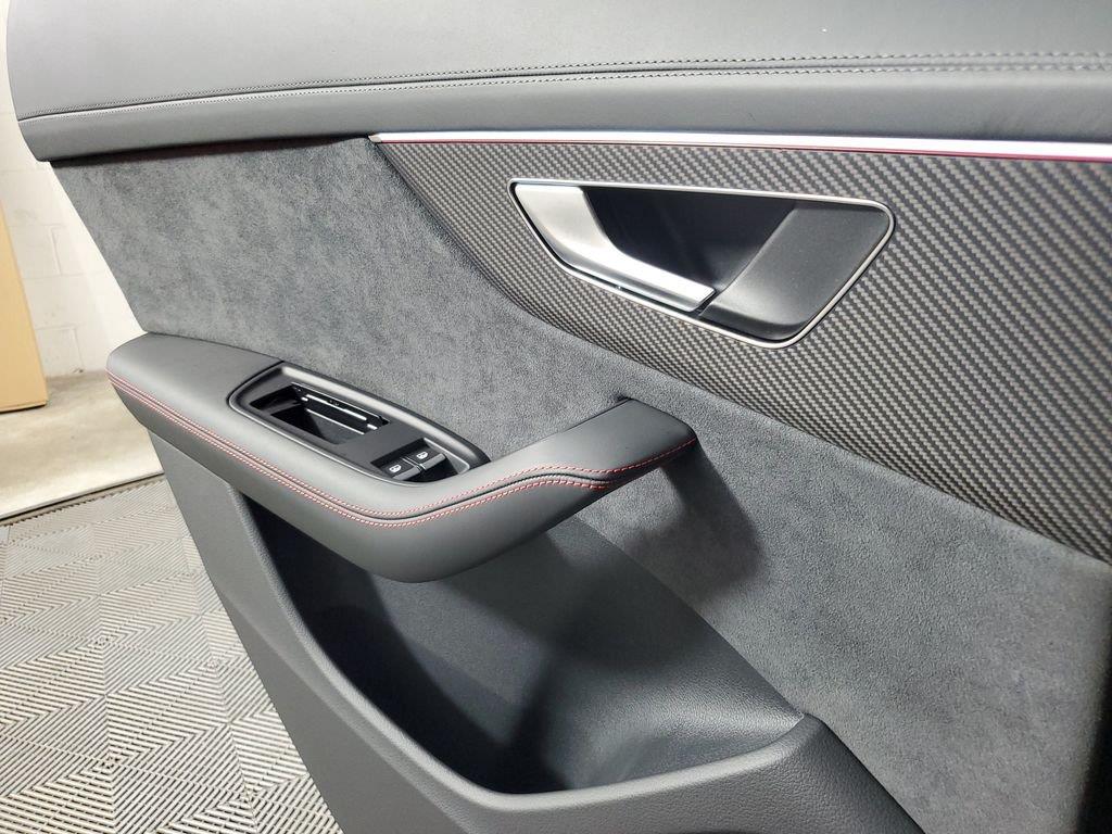 2024 Audi RS Q8 Base - Photo 17