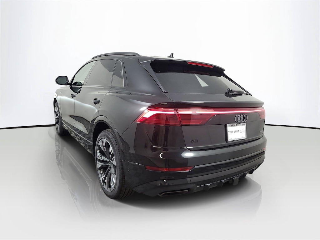 New 2026 Audi Q8 SUV